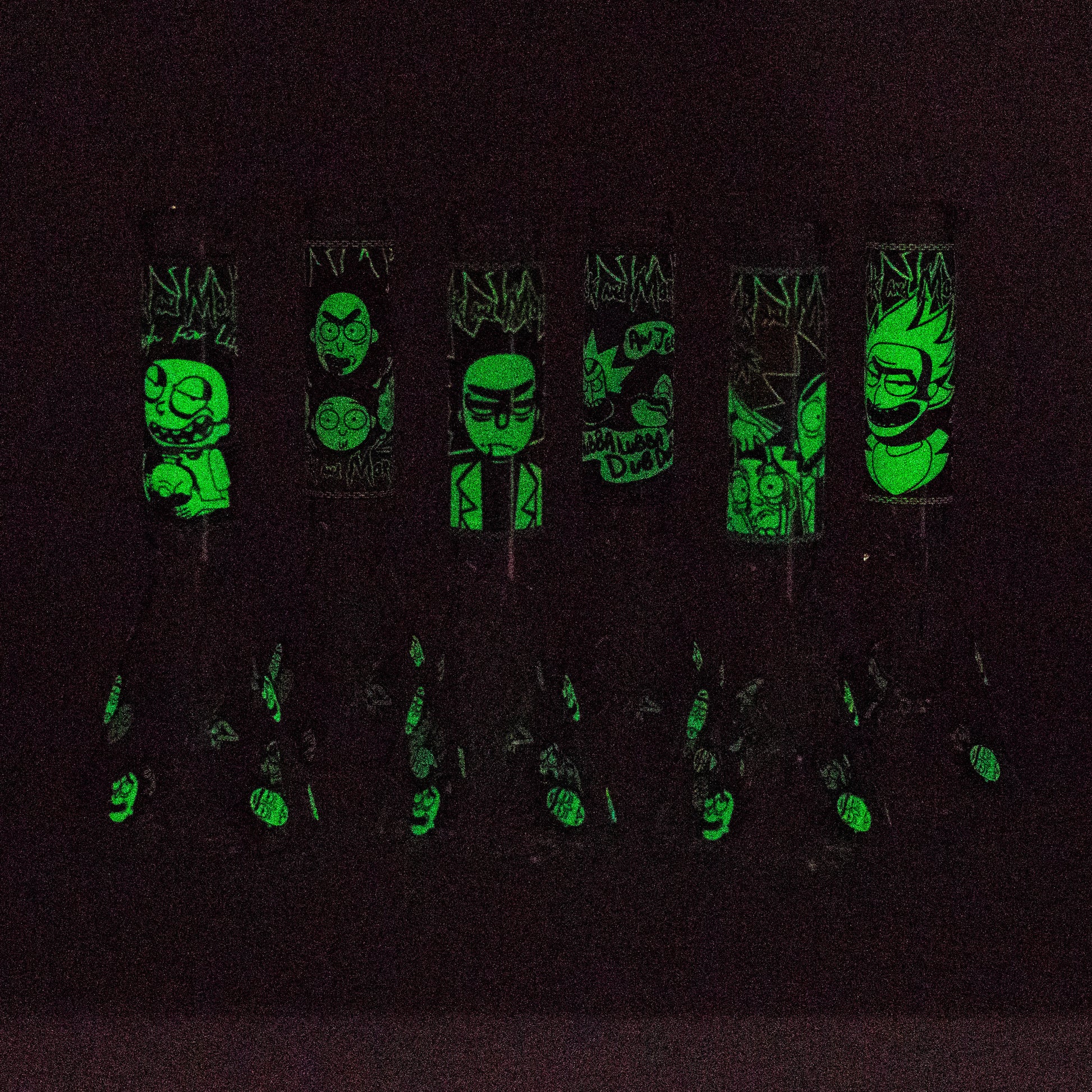 10" Comic Blast Glow in the dark Glass Bong [MG-160]_6